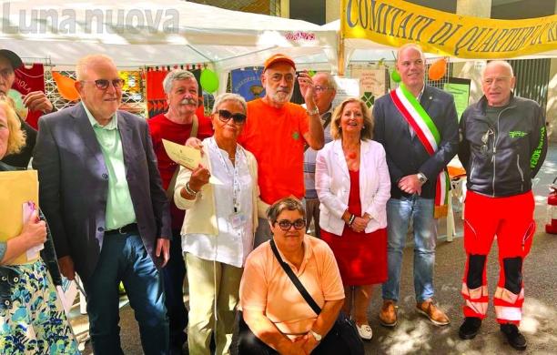 Rivoli, in piazza esplode la "guerra del panino"