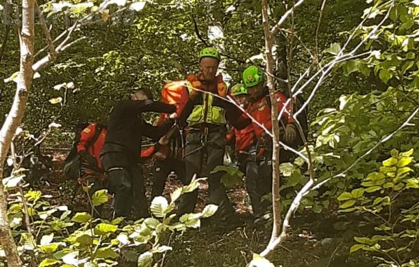 Coazze, dramma nei boschi: trovato morto il cercatore di funghi disperso da ieri
