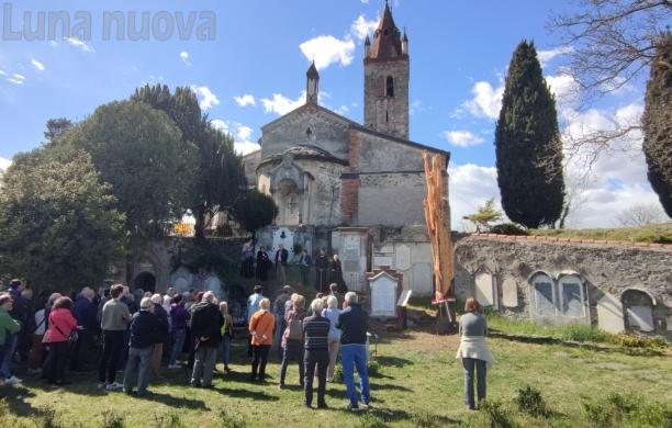 Il cimitero di S.Pietro durante un avvenuto della scorsa estate