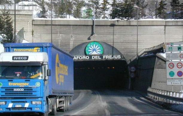 Il traforo del Monte Bianco chiude per nove settimane