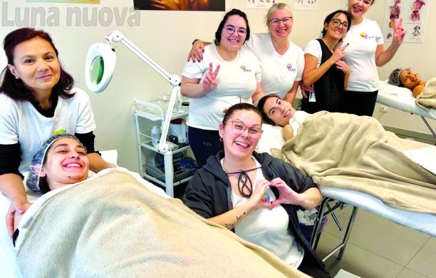 Collegno, arriva l'attestato per 13 ragazze speciali