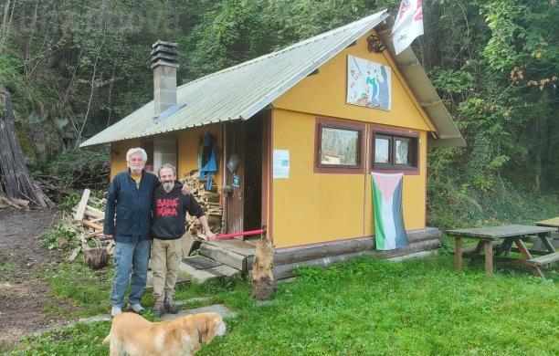 Il rogo al presidio No Tav e ora l’appello: «Cerco casa»