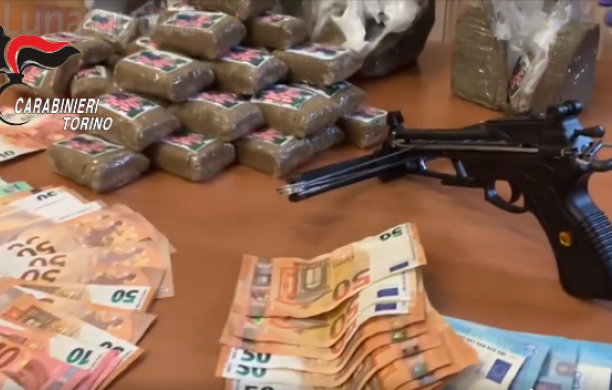 Quattro chili di hashish in auto, tre arrestati