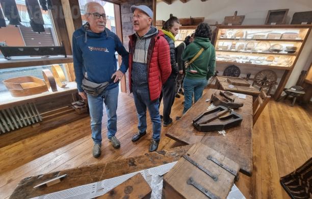 Bussoleno, un piccolo gioiello tutto in legno nel centro storico