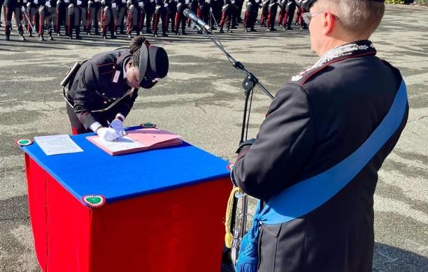 Beinasco, non solo record: Great giura da  carabiniera