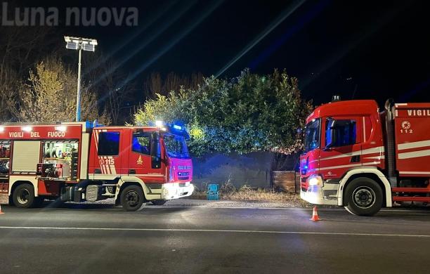Chiusa S.Michele: ancora un incendio alle baracche lungo la statale 25