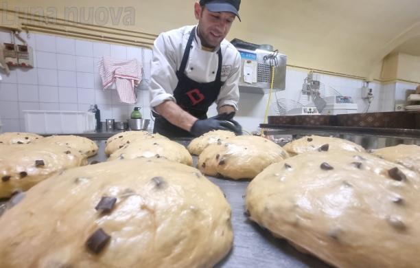 Natale, la magia del panettone segusino