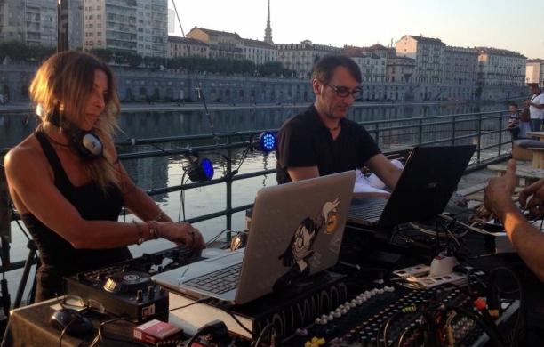 Buttigliera, Antonella Menzato: da top manager a consolle e palco 