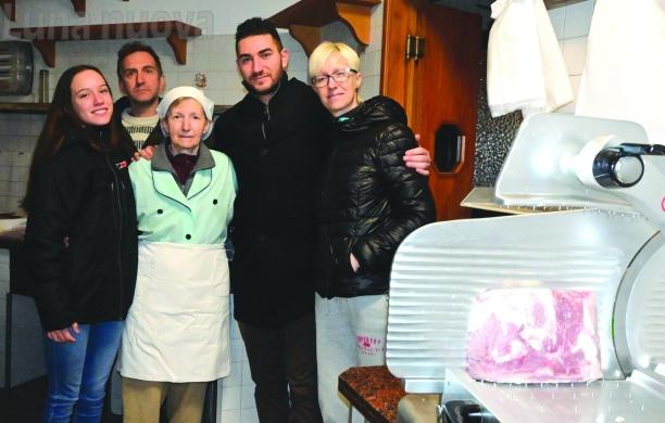 Rivoli, chiude la Dermar e vola negli Usa