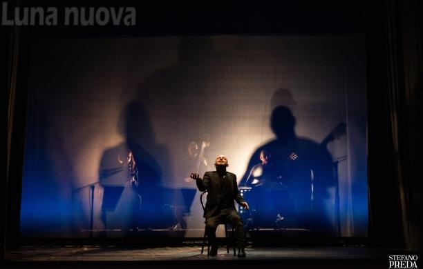 Alessandro Sesti in scena Foto Stefano Preda