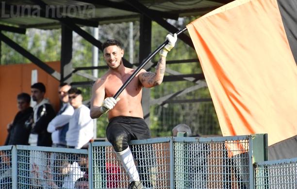 L'Olympic Collegno dà un tocco di arancione alla classifica