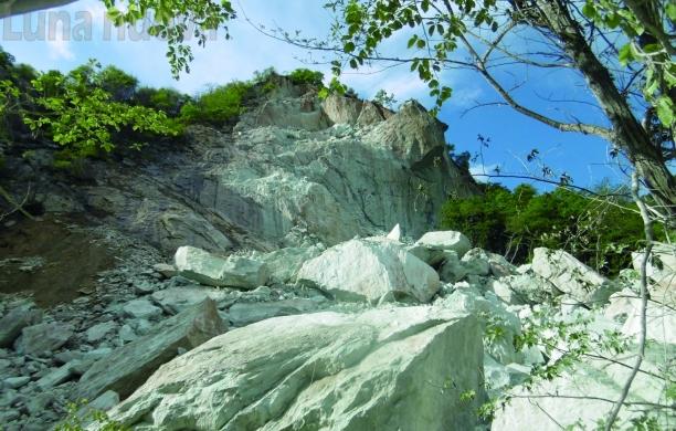 Caprie, frana la montagna: Rocca Bianca si sgretola dopo le forti piogge