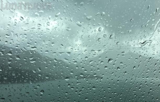 "La mia foto alla Luna" passa agli elementi: tocca all'acqua