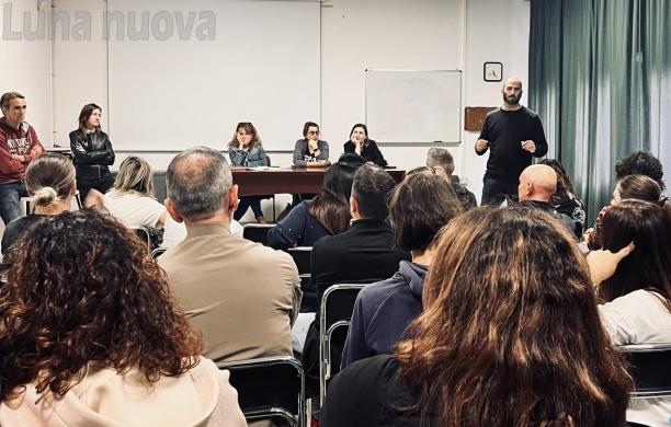 Collegno, lavori alla ex Marconi: scuolabus per trasferire gli alunni