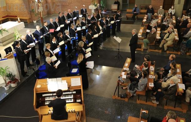 Almese: "Mater Ecclesiae" in coro da 45 anni