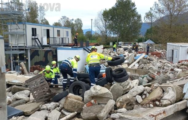 Cani da soccorso: esercitazione h24 in quattro comuni