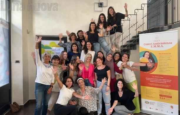 Stop alla violenza sulle donne: rivolgersi agli sportelli per ribellarsi agli abusi
