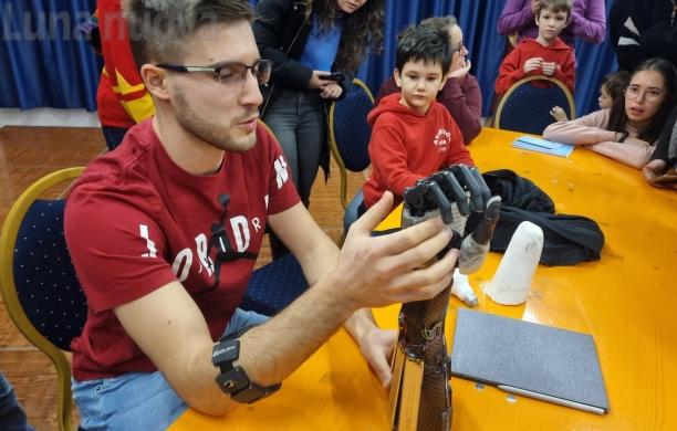 Andrea Grandis, quella mano bionica per l'amico Nicolas
