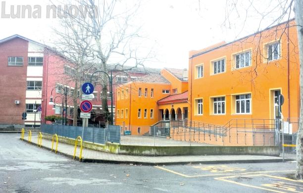 Almese, la scuola primaria e i falsi cantieri: il sindaco chiarisce