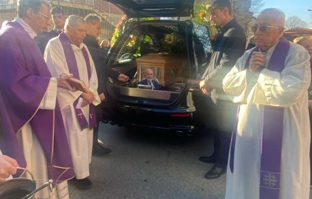 Rivalta, doppio ultimo abbraccio per Mimmo Lucà