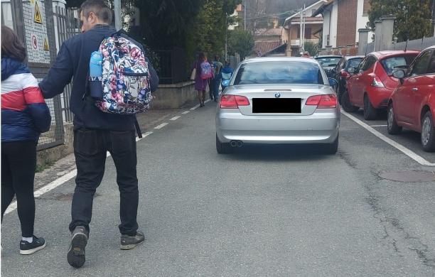 Scuola primaria di Villar Dora, ingressi e uscite: il dirigente ci pensa