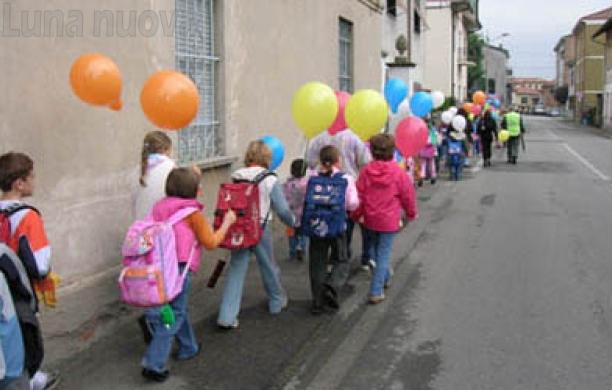 Rivoli, 40 giorni di Pedibus per la Don Milani