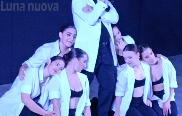 Grugliasco, la musica di Renato Zero abbraccia l'Isola che non c'è