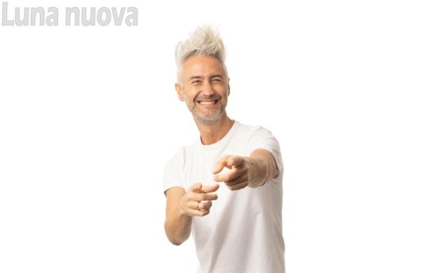 Stand up comedy, fisica e letteratura al fresco del parco