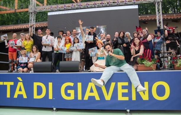 Giaveno , tutti in piazza per gli eroi fantastici