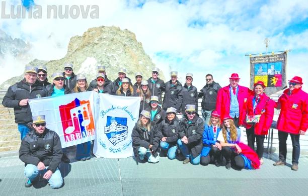 Susa: undici bande insieme nell'arena romana