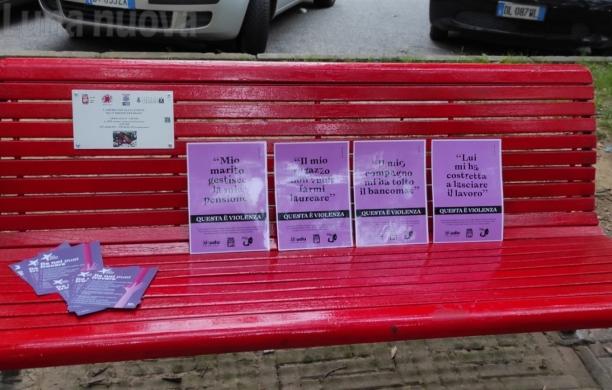 Collegno, una panchina per Anna e per le vittime di femminicidio