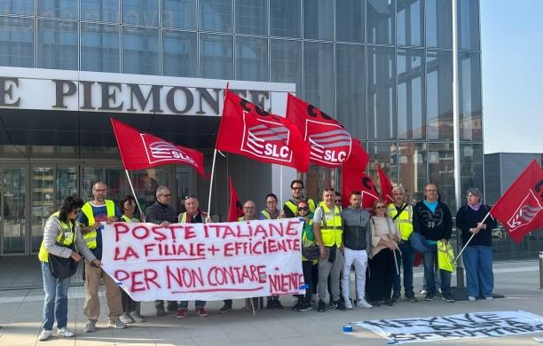 Grugliasco, presidio addetti Postalcoop in Regione 