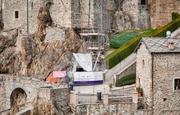 La salita alla Sacra si farà in ascensore: sarà pronto in primavera