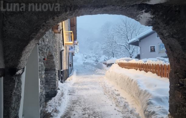 Per Ferrera un Natale magico, ma senza luce