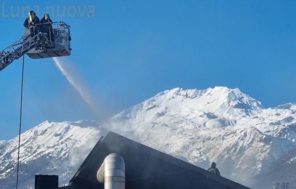 Susa: rogo in piscina, riapertura in primavera