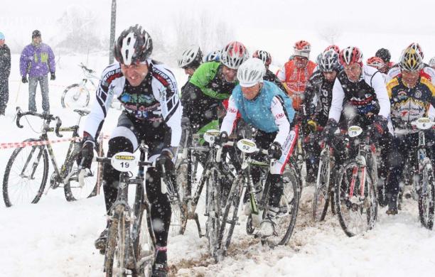 Ciclocross: sotto la neve, una gara d'altri tempi