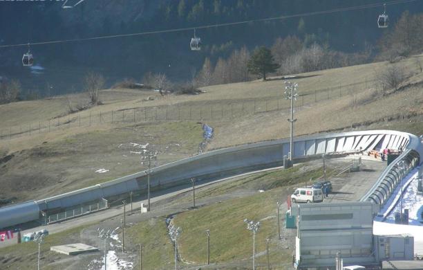 Pista da bob, «Sarà aperta solo in estate»