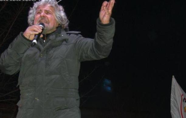 Tsunami Grillo a Susa: l'urlo contro i partiti