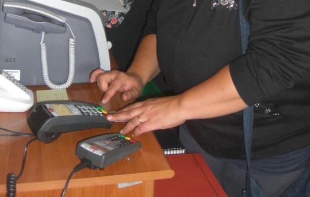 Col bancomat tra i banchi di scuola