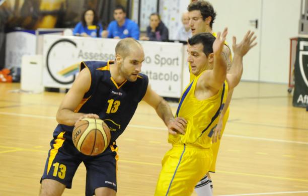Basket: l'Orbassano balla sulla crisi di Giaveno