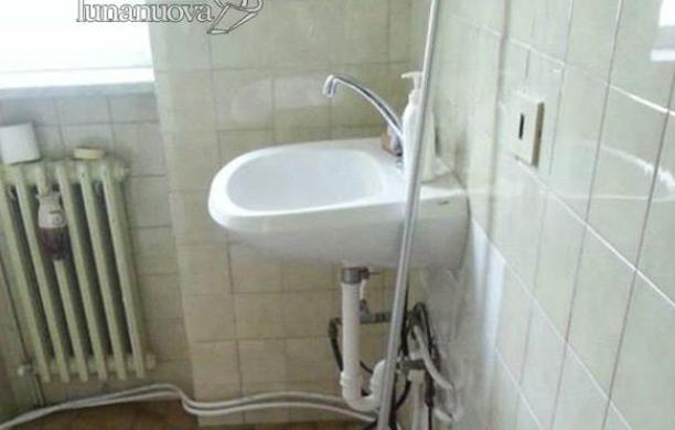 Calcinacci e bagni che non funzionano alla Collodi