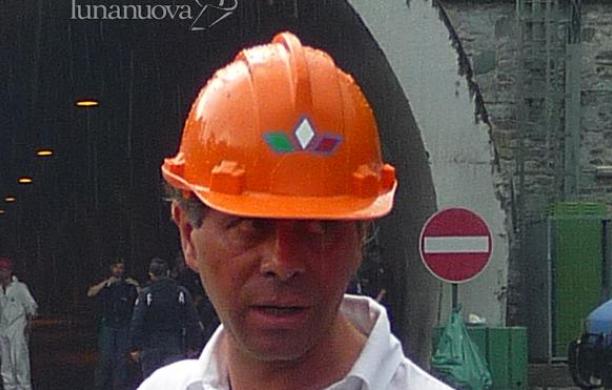 Turbativa d'asta, Lazzaro ai domiciliari