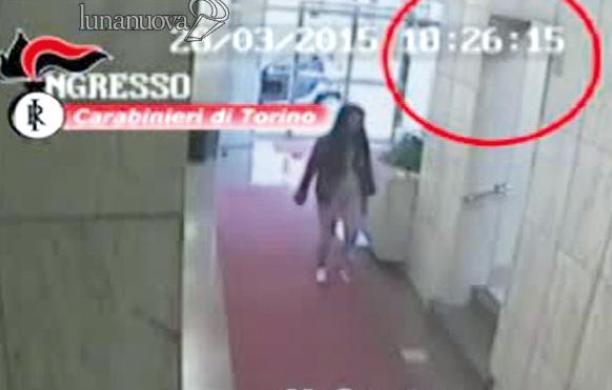 Ruba 40mila euro ad un'anziana: arrestata