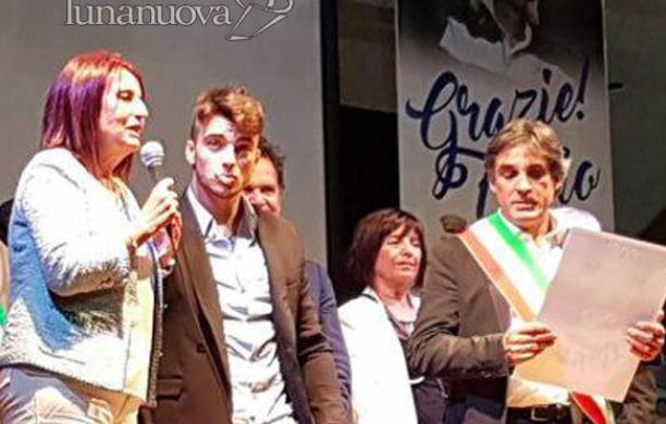 L'abbraccio caloroso di Rosta a Fabio Basile