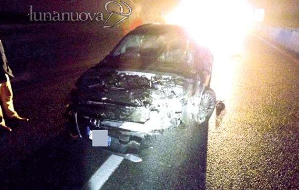 Collegno, travolto e sbalzato dall'auto sulla tangenziale: ferito 20enne ma se la caverà
