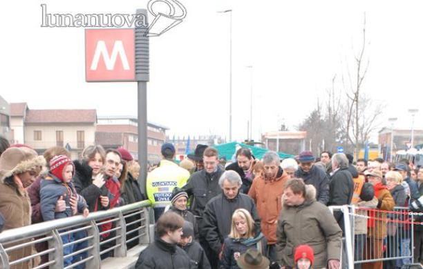 REDAZIONE IN PIAZZA Miraggio metropolitana per Cascine Vica