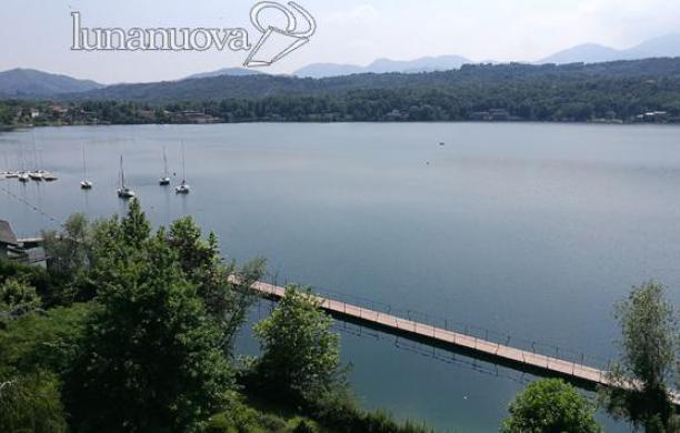 Avigliana, il lago Grande conquista 5 "Vele blu"