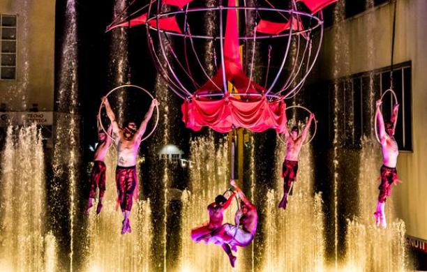 I Sonics vestono il teatro Nuovo di antico vapore