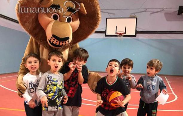 Basket benefico al PalaCollegno