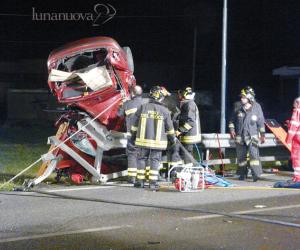 Fuori strada contro il guard-rail: muore 27enne romena di Susa